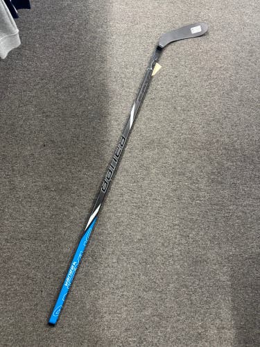 Senior Bauer E.40 Hockey Stick Right Handed P28 70 Flex (New)