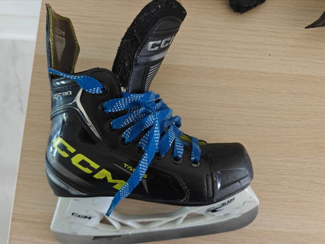 CCM Tacks XF 80 Hockey Skates 13 (Used)