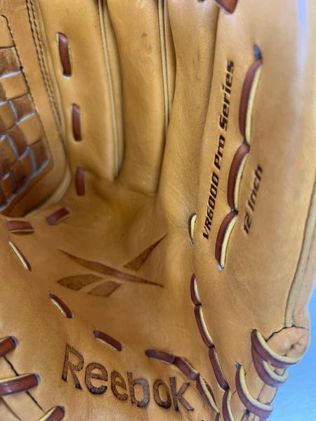 Reebok vr6000 RH Baseball Glove 12.75