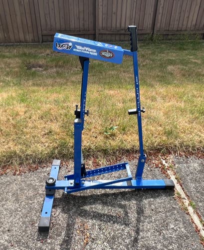 Louisville Slugger Blue Flame Pitching Machine