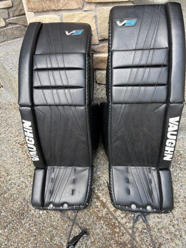 Vaughn V9 Goalie Leg Pads 31+2