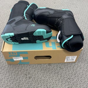 5th Element Size M 8.0 (W 9.0) Snowboard Boots (New)