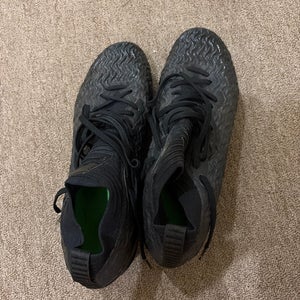 Black Men's Size M 12.0 (W 13.0) Adult Under Armour Cleats (Used)