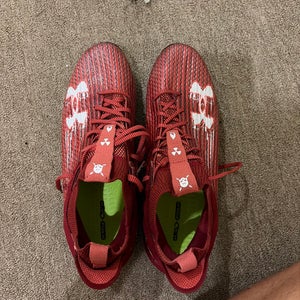 Red Men's Size M 12.0 (W 13.0) Adult Under Armour Cleats (Used)