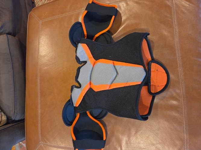 Large Junior Bauer Shoulder Pads (Used)