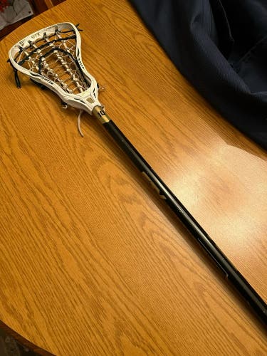 STX Fortress 600 women’s complete Lacrosse Stick
