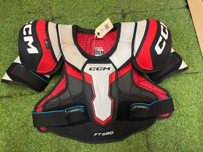 Senior Large CCM JetSpeed FT680 Shoulder Pads (Used)