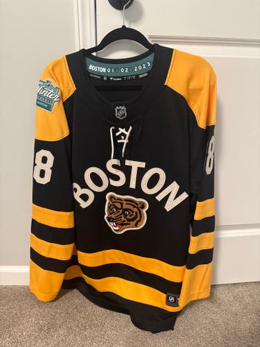Large Men's Jersey