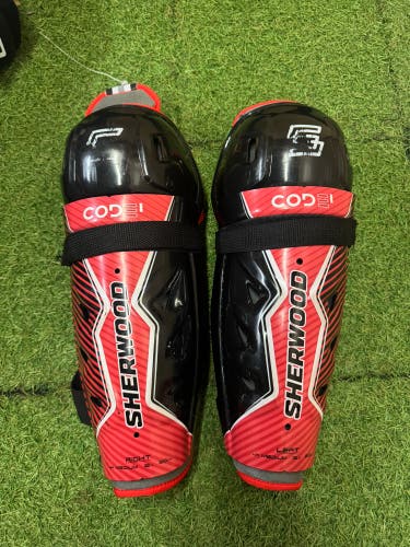 Junior Sher-Wood Code Shin Pads 12" (Used)