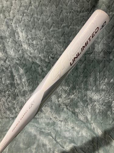 White 2023 Easton Ghost Unlimited Composite Bat (-10) Composite 23 oz 33" (Used)