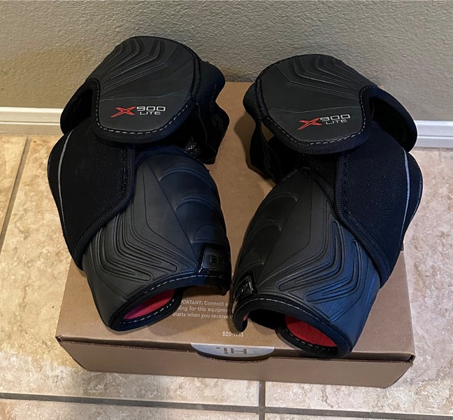 Senior Medium Bauer Vapor X900 Lite Elbow Pads (Used)