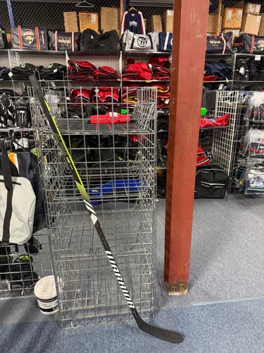 Senior Warrior Alpha LX2 Team Left Hand Hockey Stick W05 105 Flex Pro Stock (New)2 pack