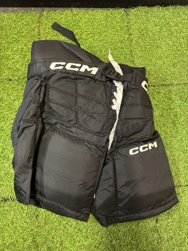Youth Large/Extra Large CCM Y Flex 3 Hockey Goalie Pants (Used)