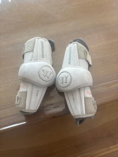 Small / Medium Youth Warrior Burn Arm Pads (Used)