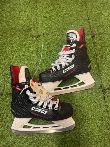 Junior Bauer NSX Hockey Skates Regular Width Size 3 (Used)