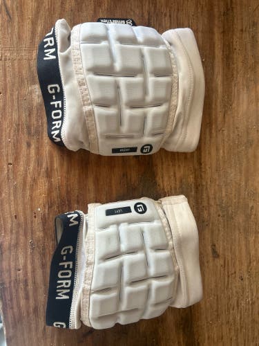 Small / Medium Adult Arm Pads (Used)