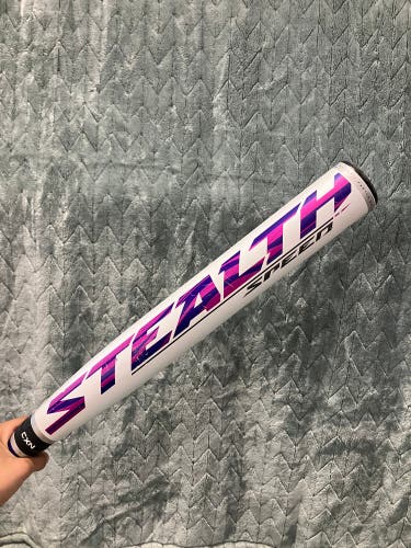 White Easton Stealth Speed Bat (-10) Composite 23 oz 33" (Used)