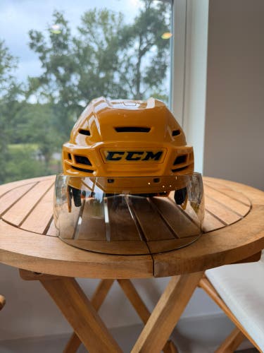 Medium CCM Tacks 710 Helmet (New)