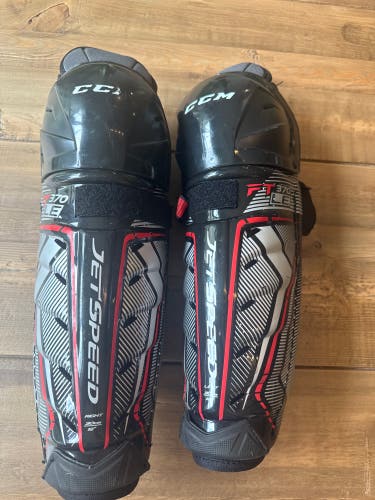 Junior CCM JetSpeed FT370 12" Shin Pads (Used)