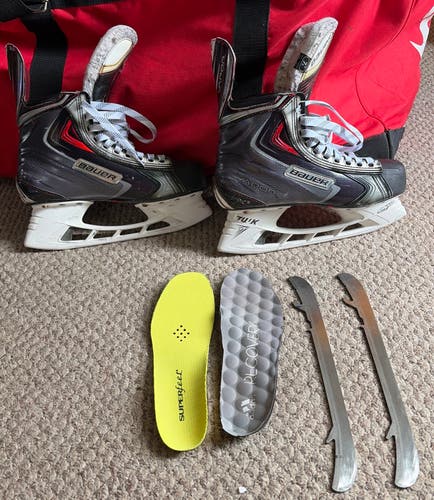 Bauer APX2 7.5 D Sr Skates Mint Condition L3 263 Steel