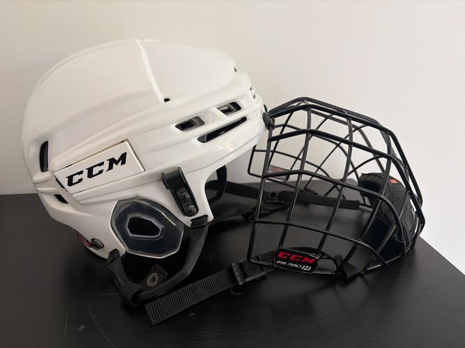 Small CCM Tacks 910 Helmet (Used)
