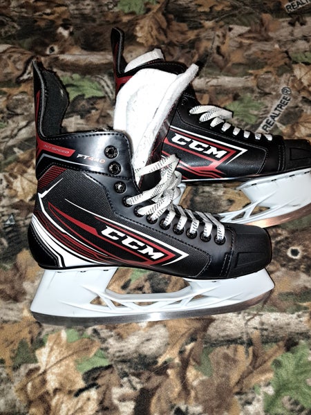 Black/White CCM JetSpeed FT440 Hockey Skates Regular Width 10 (Used)