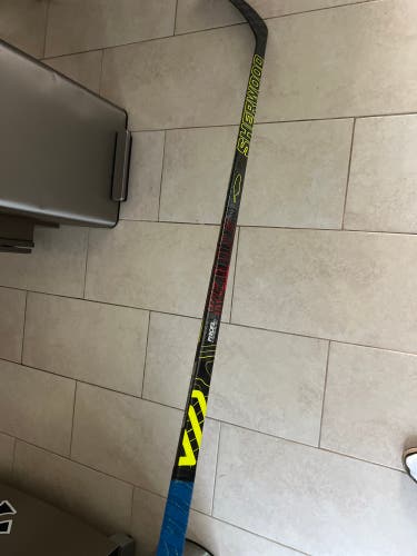 Senior Sher-Wood Rekker Legend 2 Right Handed Hockey Stick P92 85 Flex Pro Stock (New)