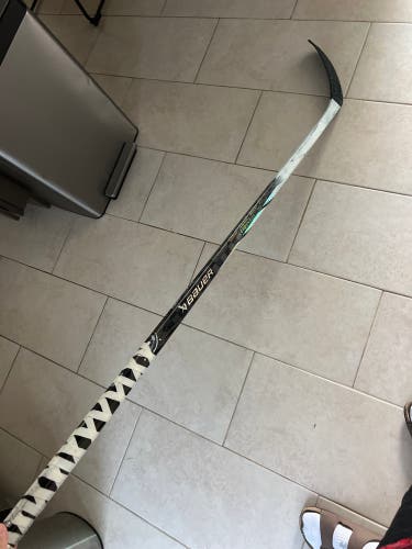 Senior Bauer Proto-R Right Handed Hockey Stick P90TM 77 Flex (Used)