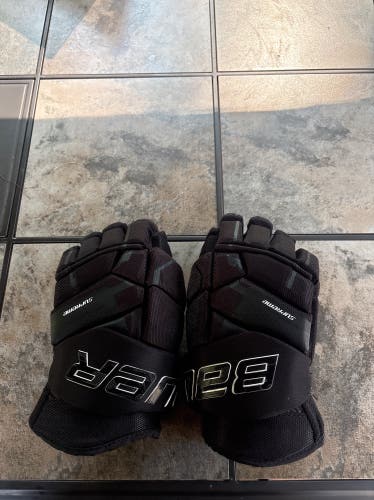 Bauer Supreme Mach Gloves 14" (Used)