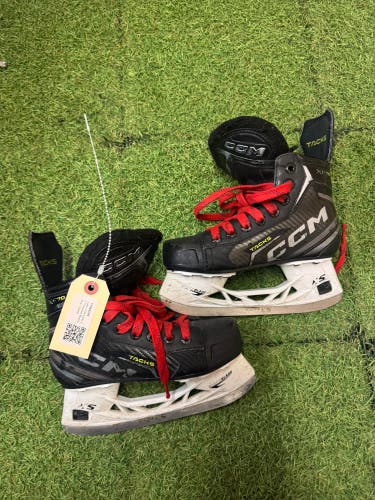 Junior CCM Tacks XF 70 Hockey Skates Size 1.0 | CCM Regular Fit (Used)