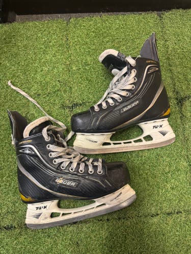 Senior Bauer Supreme One60 Hockey Skates Extra Wide Width 5.5 (Used)