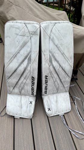 32" +Bauer Vapor 5X Pro Goalie Leg Pads (Used)