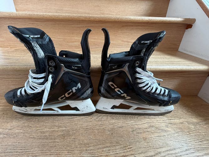 Black 2024 CCM Tacks XF Hockey Skates Regular Width 9.5 (Used)