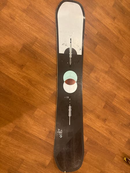 burton custom wide snowboard Jungle Camber 2026 honored design with next Burton Custom Restricted Flying V
