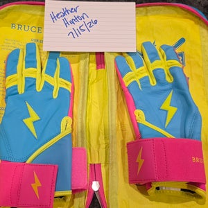Youth Medium Batting Gloves (New)
