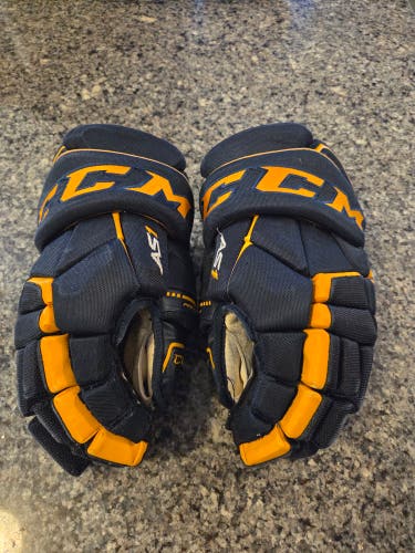 CCM Super Tacks AS1 Gloves 14" (Used)