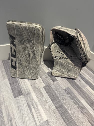 CCM EFlex 3 Regular Pro Stock White Glove and Blocker (Used)