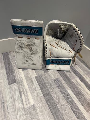 Martin Jones Vaughn V6 2000 Pro Blocker and V4 Glove Regular Pro Stock Set (Used)