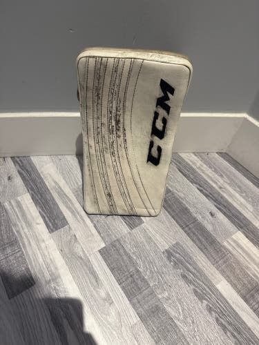 CCM Extreme Flex Pro Regular Blcker (Used)