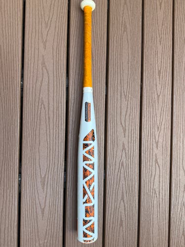 SL7MX110 2016 Combat Maxum Composite USSSA Certified Bat (-10) 20 oz 30" (Used)