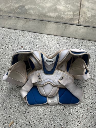 Men's Large Senior Bauer Nexus 8000 Shoulder Pads (Used)