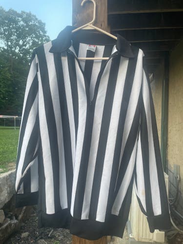 Adult Medium Referee (Used - 2x)
