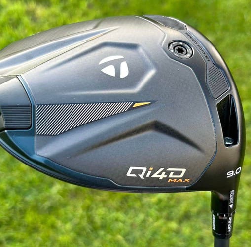 TaylorMade Qi4D Driver 10.5° Brand New Fujikura Ventus Blue 5-R Regular w/ Cover⁠