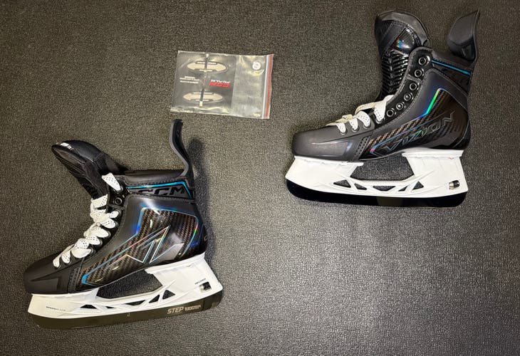 (NEW) CCM VIZION PRO STOCK SKATES NHL Pro Stock
Size: 8.5 / 8.75 (Custom Pro Stock)