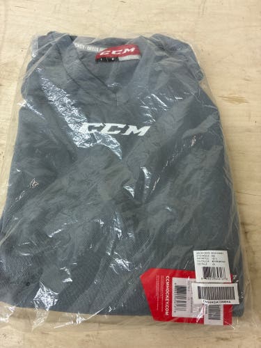 CCM 5000 L/ G LARGE NWT Gray Mystique Jersey