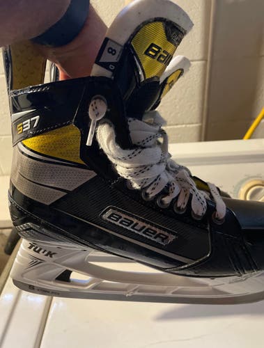 2020 Bauer Supreme S37 Hockey Skates Regular Width 8 (Used)