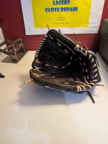 Pitcher's LH Mizuno GDP1200S1 Baseball Glove 12" (Used)