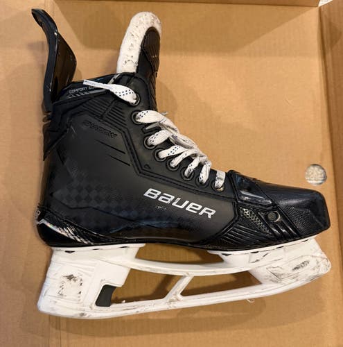 Black 2025 Bauer Supreme Shadow Hockey Skates 6 Fit 2 (Used) - ***Extra Items Included***