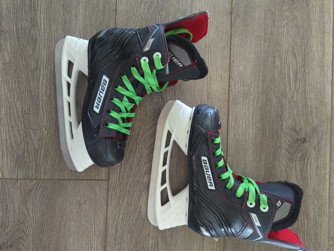 Bauer N5 Hockey Skates Regular Width Size 1 (Used)