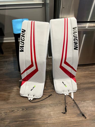 34" 2021 Vaughn Ventus SLR2 Pro Carbon Goalie Leg Pads (BRAND NEW)